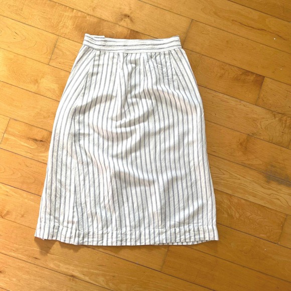 Madewell Linen Blend Pinstripe Side-Button Midi Skirt | Size 0 | Coastal Summer - Picture 5 of 6